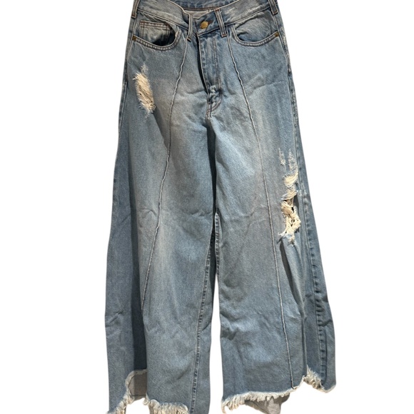FARM Rio Denim - FARM RIO extra wide, light blue, distressed denim jeans - size 38 eu (approx 26)